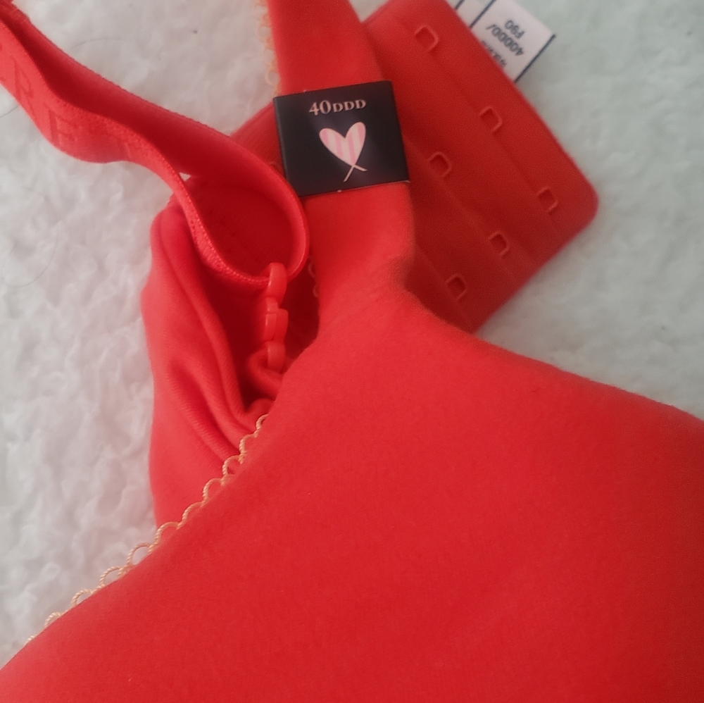 Victoria's secret perfect coverage size 40DDD